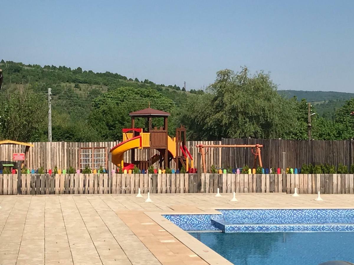Guest House Bukor Shtepi Mandrica Exterior foto
