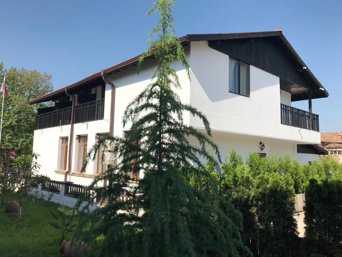 Guest House Bukor Shtepi Mandrica Exterior foto